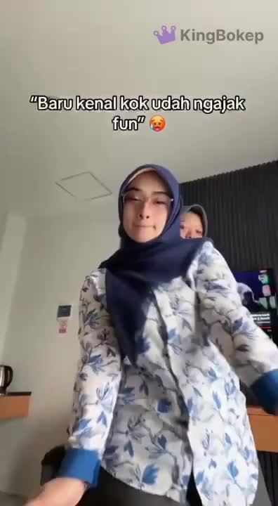 Video Kompilasi Bu Guru Salsa
